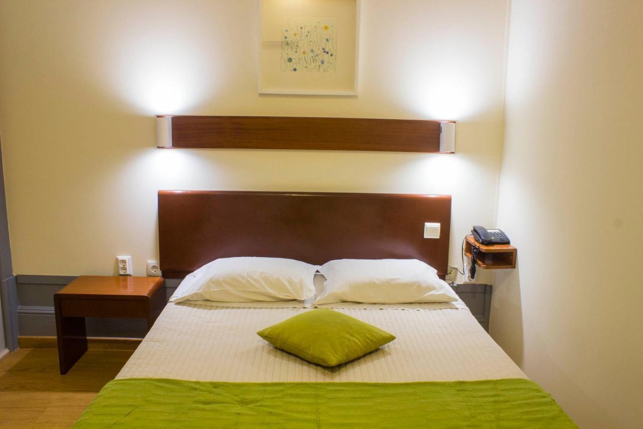 Hotel Estoril Porto Luaran gambar
