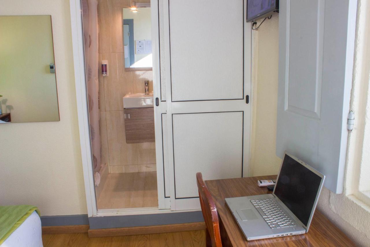 Hotel Estoril Porto Luaran gambar