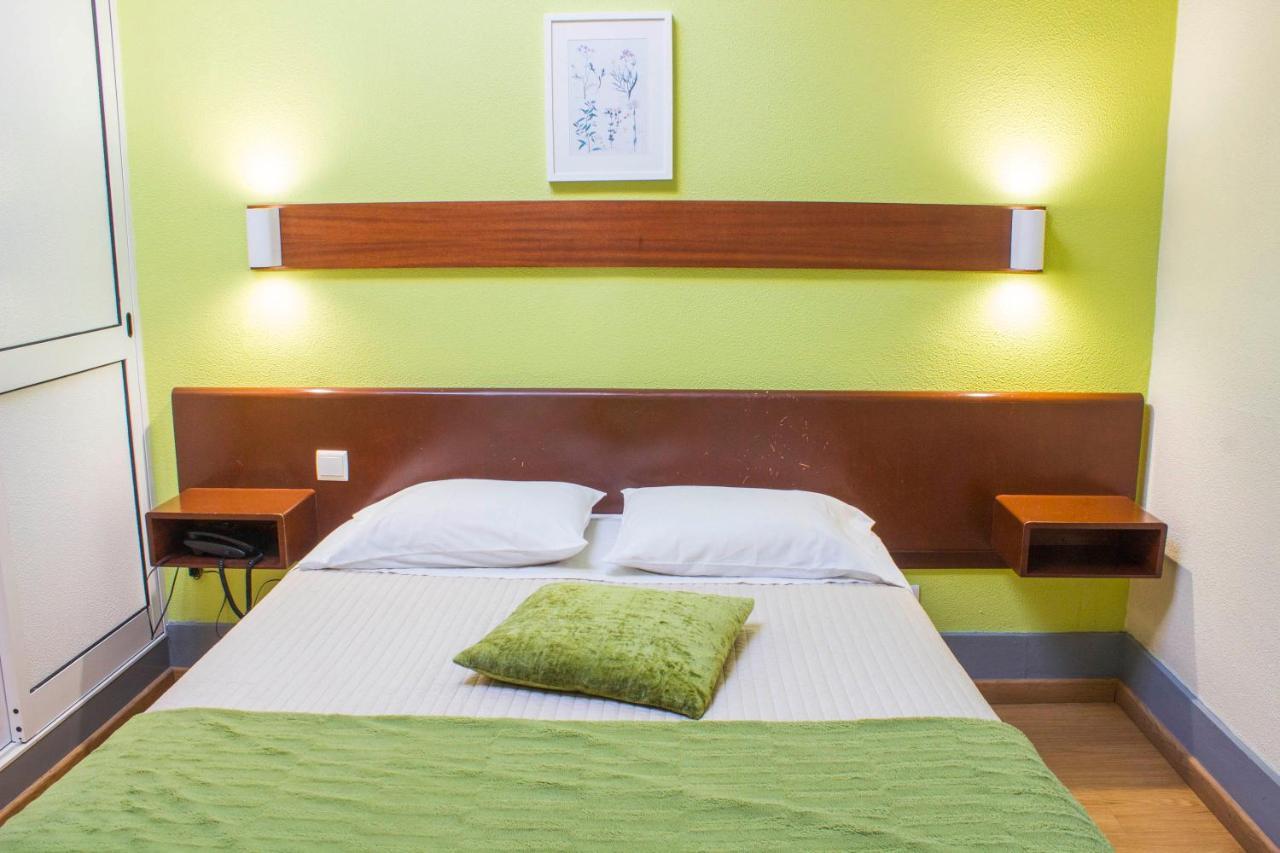 Hotel Estoril Porto Luaran gambar